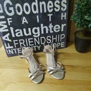 Women's L Lorraine Metallic Salmon Pink Wedge Heel Shoes Sandals Size 9